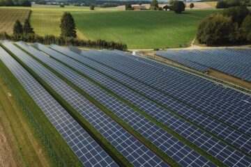 solargruen_pv_freiflaeche_luftbild