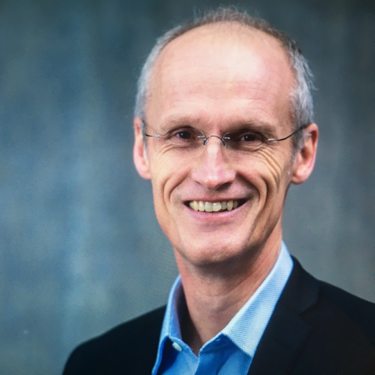 Sven-Roger von Schilling Co-Gründer und Geschäftsführer A Roof For Africa GmbH