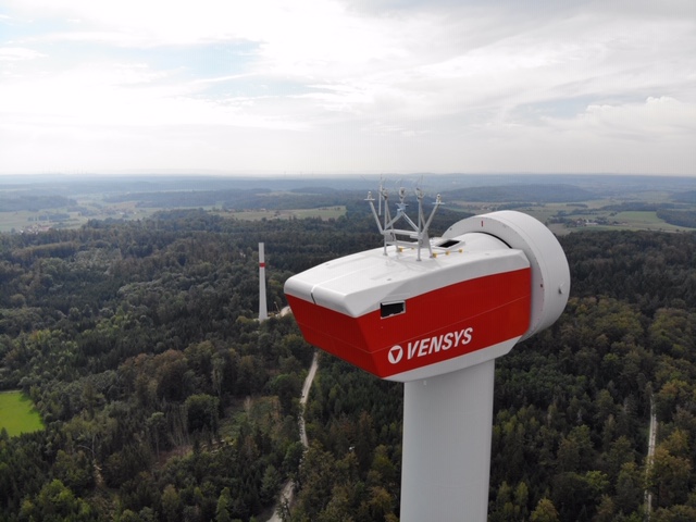 Baufortschritt_Windkraftanlage_Kressberg_Seitenansicht
