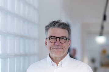 besser zuhause-Gründer Hans Nolte im GLS Crowd-Interview. Copyright: besser zuhause GmbH